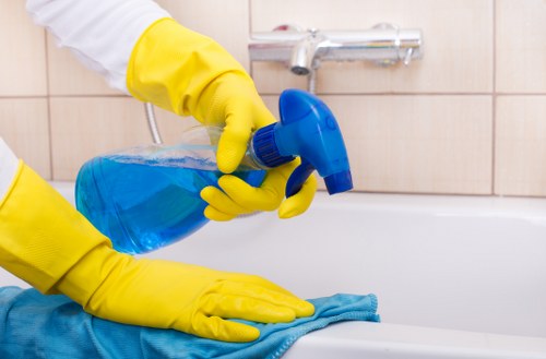 Local carpet cleaning service in Colliers Wood focusing on fiber-safe methods